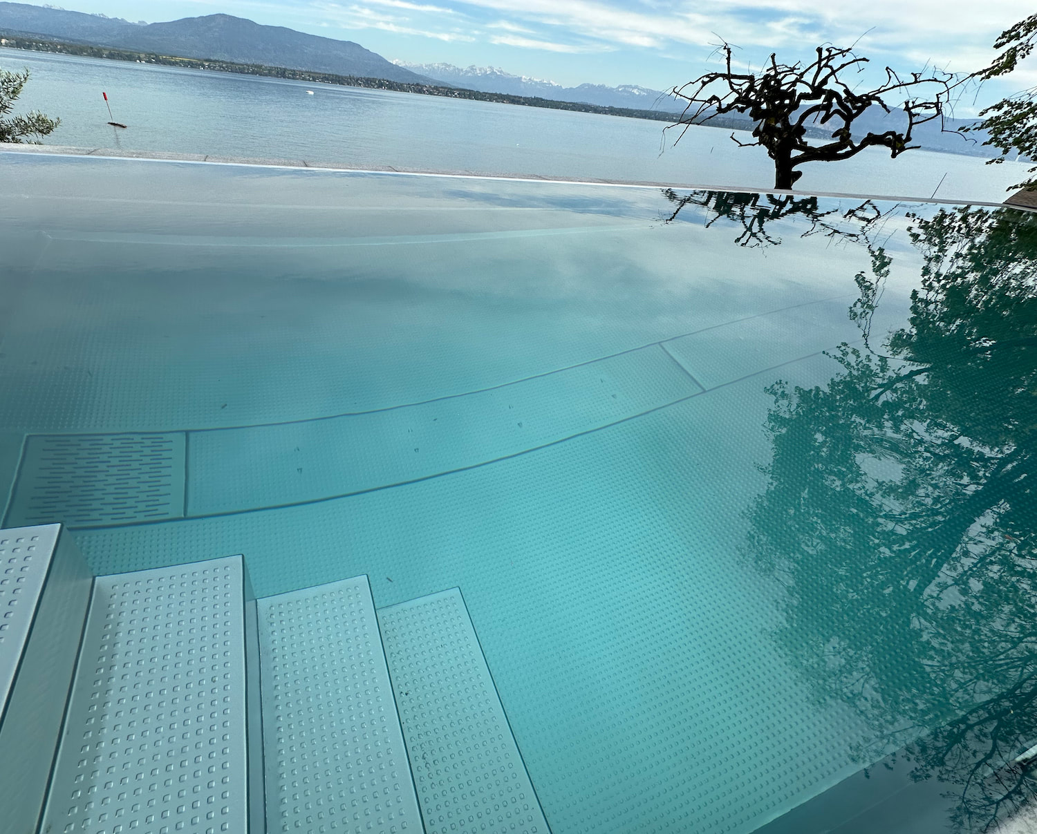 Piscine débordement inox
