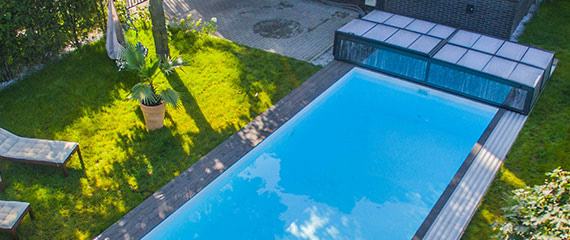 Abris piscine en verre