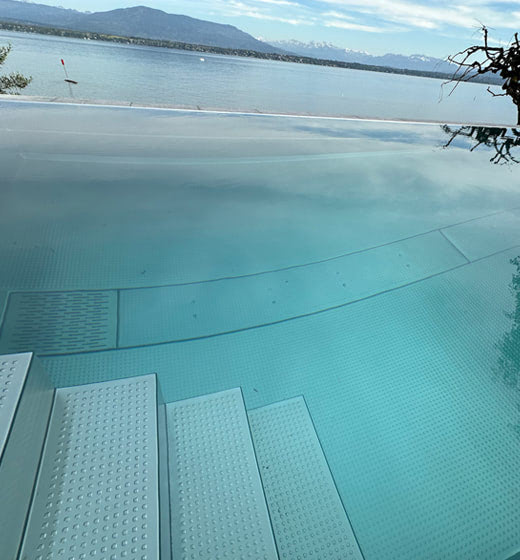 Piscine inox miroir