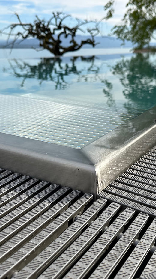Piscine inox miroir